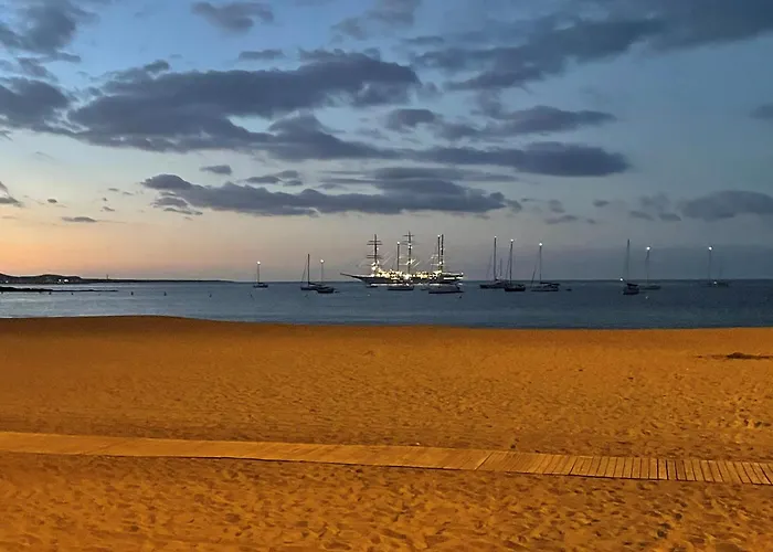 Torres Del Sol Playa De Vistas Free Wifi Апартаменти